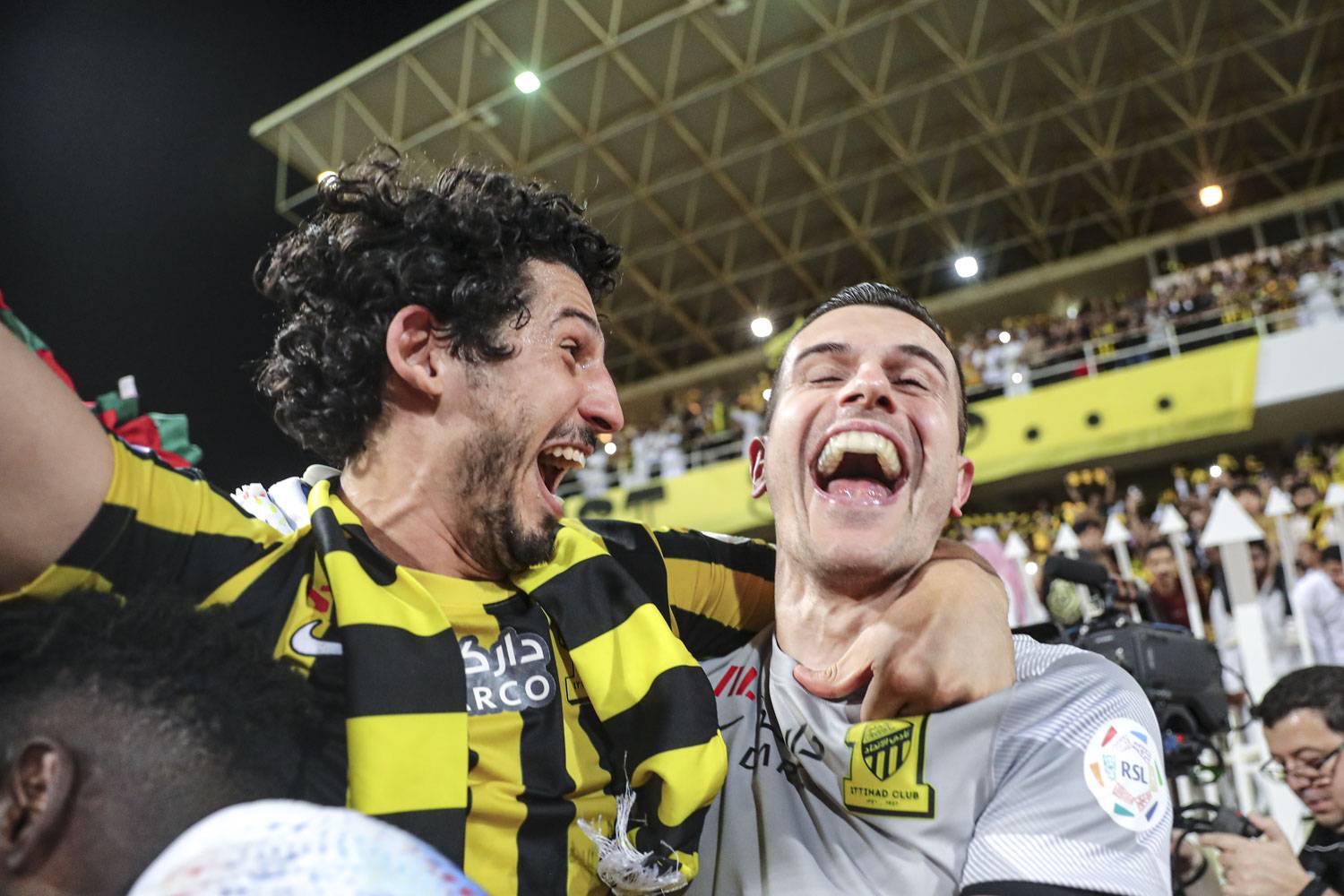 الاتحاد... عبور فاخر إلى العالمية