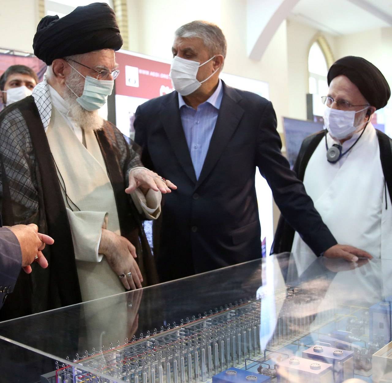 سيناريوهات إيران 2024: انفتاح إقليمي لمواجهة العقوبات