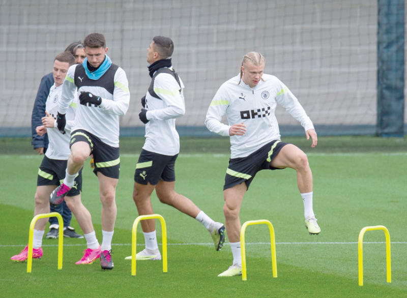 سيتي يواجه وستهام لتثبيت صدارته والاقتراب خطوة من اللقب