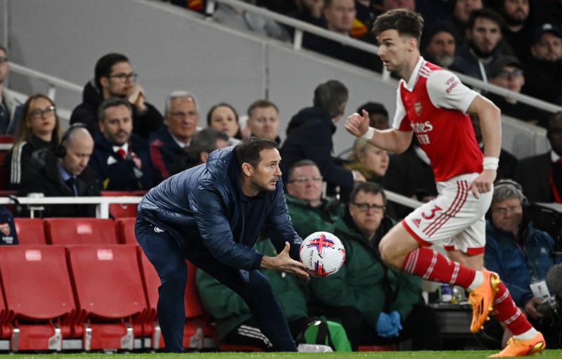 لامبارد... أول مدرب إنجليزي يخسر 10 مباريات متتالية في «البريمرليغ»