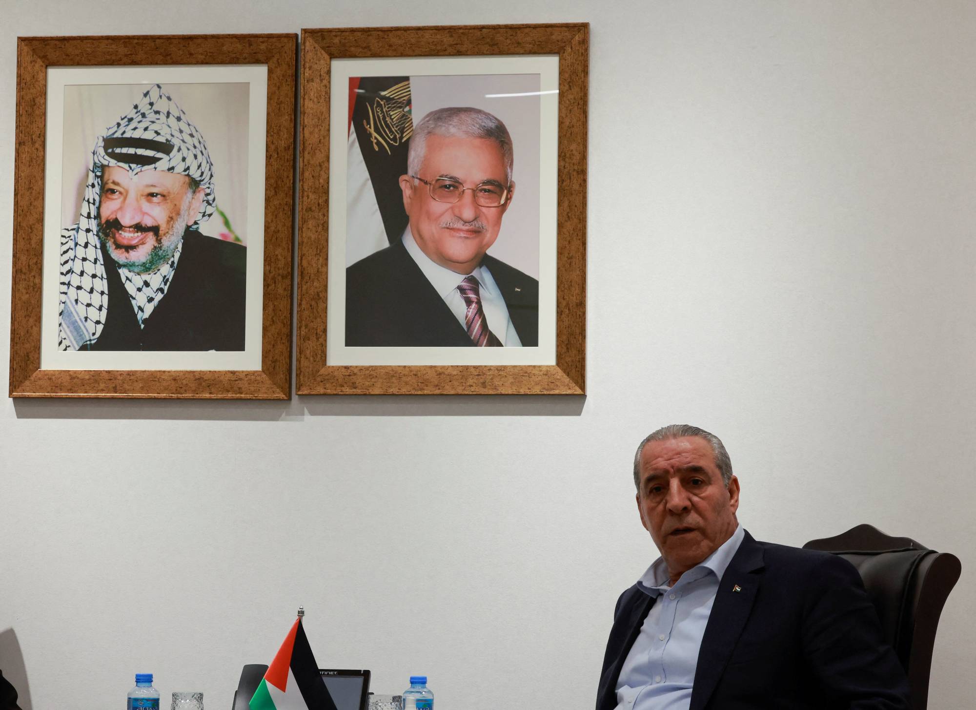 حسين الشيخ نائب الرئيس الفلسطيني برام الله في ديسمبر 2023 (رويترز)