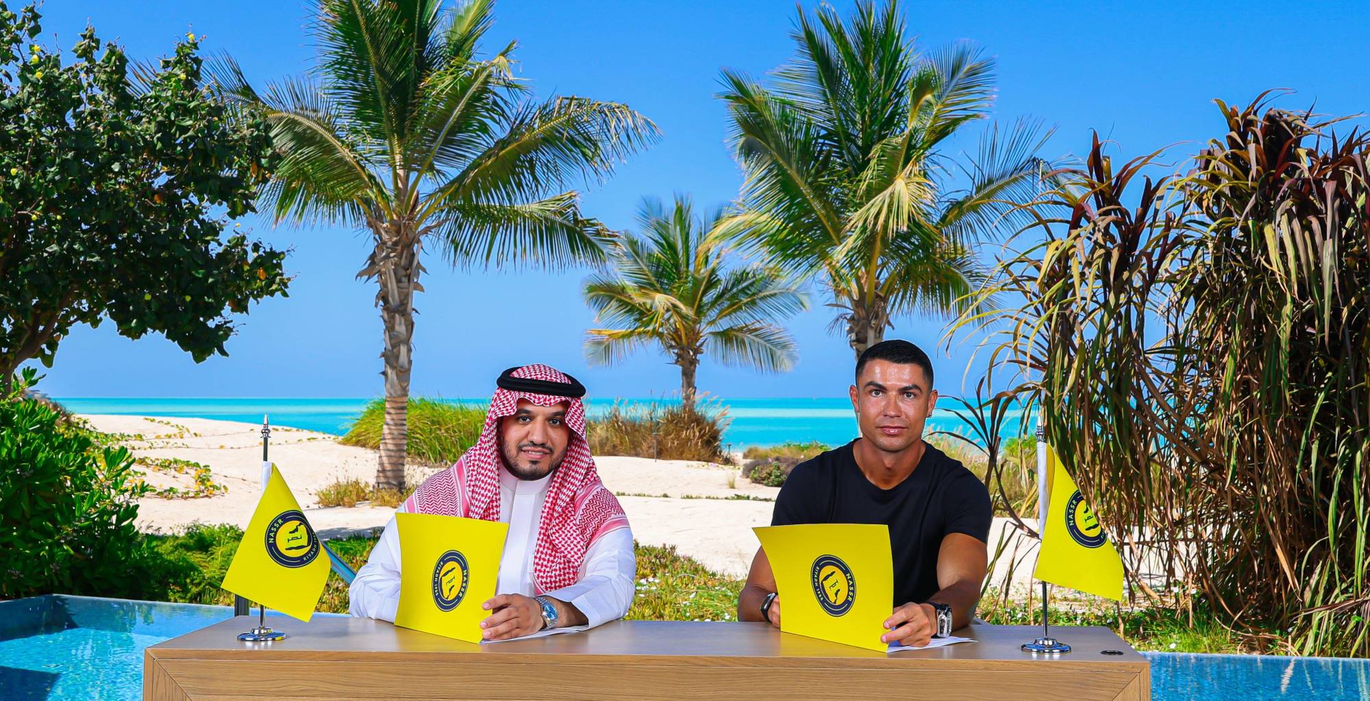مدد رونالدو عقده مع النصر حتى 2027 (نادي النصر)
