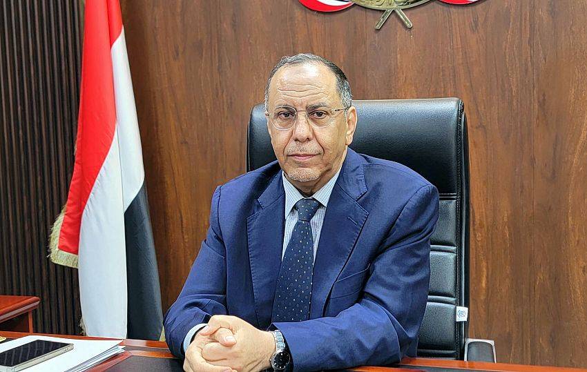 وزير التجارة والصناعة في الحكومة اليمنية محمد الأشول (سبأ)