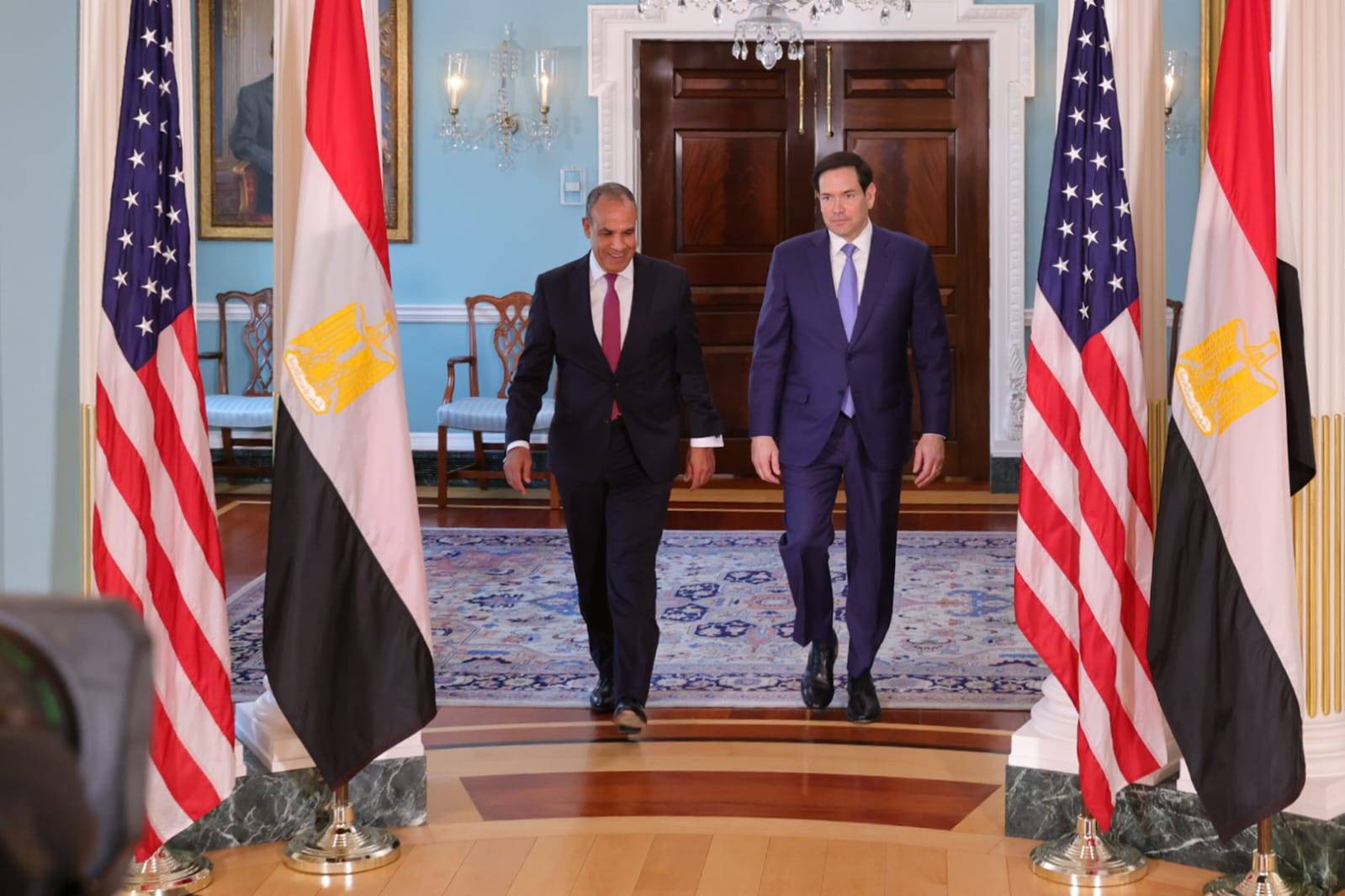 وزير الخارجية المصري خلال محادثات مع نظيره الأميركي في واشنطن الخميس الماضي (الخارجية المصرية)