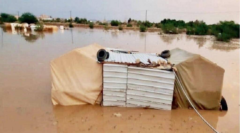 الأمطار والفيضانات الناجمة عنها دمرتا المنازل والملاجئ المؤقتة (إعلام محلي)