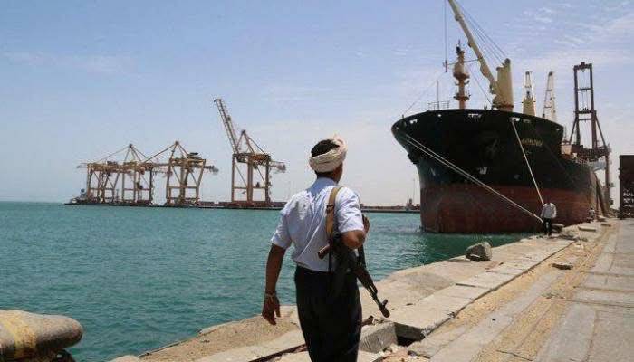 الضربات الإسرائيلية حدت من قدرة المواني الخاضعة لسيطرة الحوثيين بشكل كبير (رويترز)