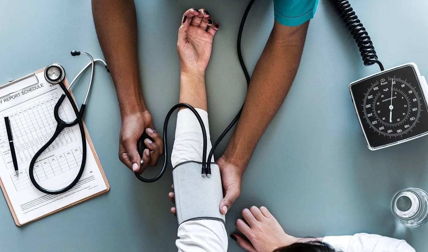 مراقبة ضغط الدم أمر بالغ الأهمية لحماية صحة القلب والأوعية الدموية (جامعة فلوريدا)