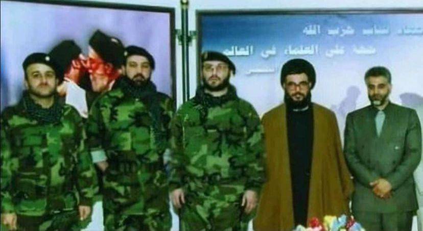 سليماني ونصر الله وقياديون في «حزب الله» بينهم فؤاد شكر في صورة أرشيفية (إعلام «حزب الله»)