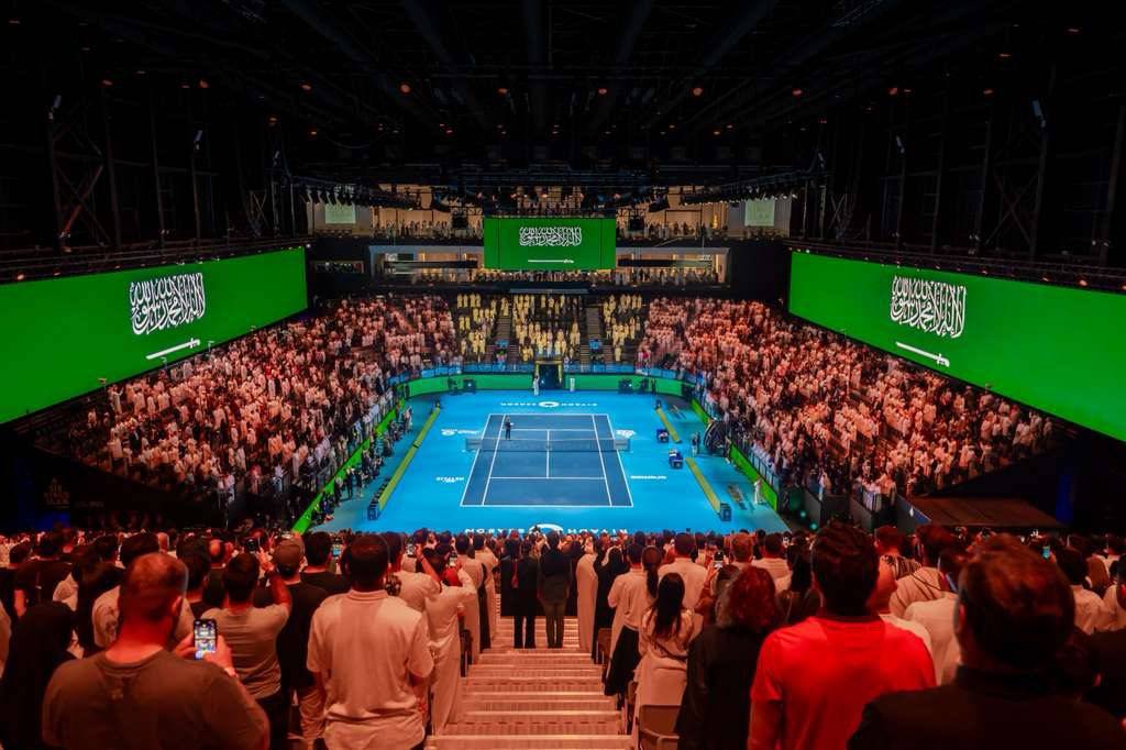 أجواء احتفالية شهدها ملعب أرينا بالرياض (موسم الرياض)