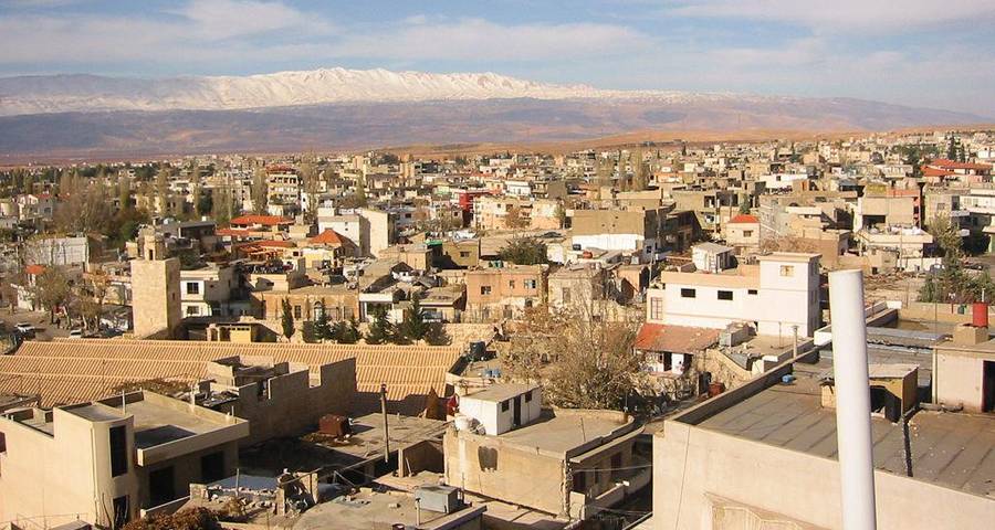 لقطة عامة لمدينة بعلبك ويبدو حي الشراونة (أرشيفية)