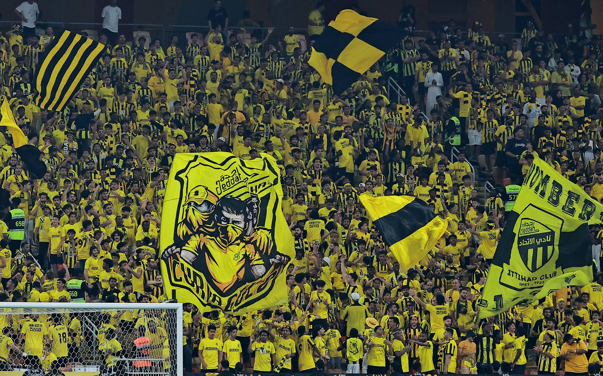 جماهير الاتحاد خرجت خائبة بعد نهاية المباراة (رويترز)