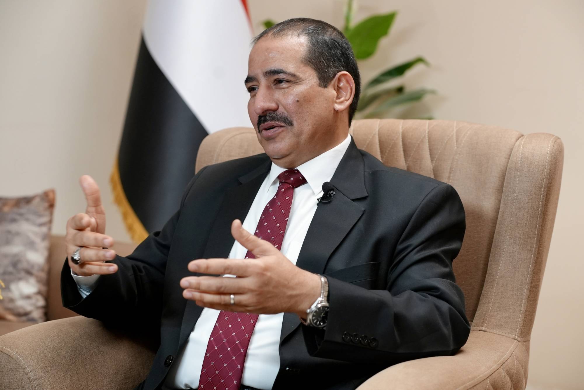 وزير الداخلية: ضبط عناصر من حزب الله في عدن وزير الداخلية: ضبط عناصر من حزب الله في عدن