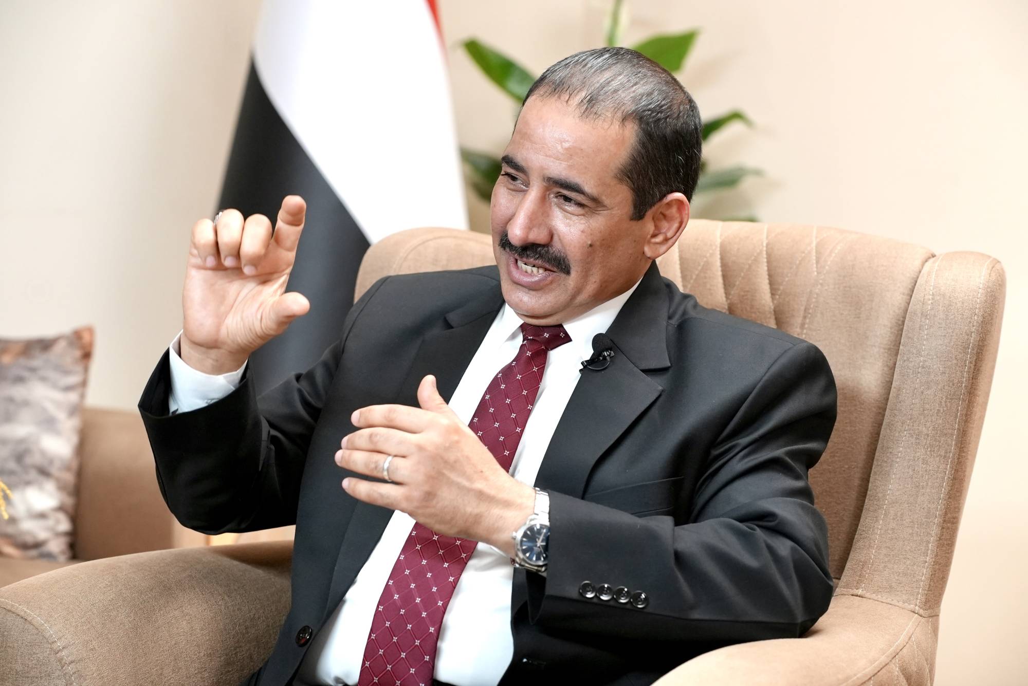 وزير الداخلية: ضبط عناصر من حزب الله في عدن وزير الداخلية: ضبط عناصر من حزب الله في عدن