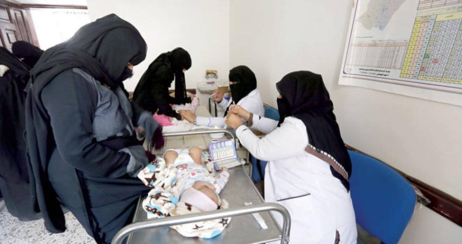 الحوثيون يطردون الفقراء من المستشفيات العمومية والخيرية الحوثيون يطردون الفقراء من المستشفيات العمومية والخيرية