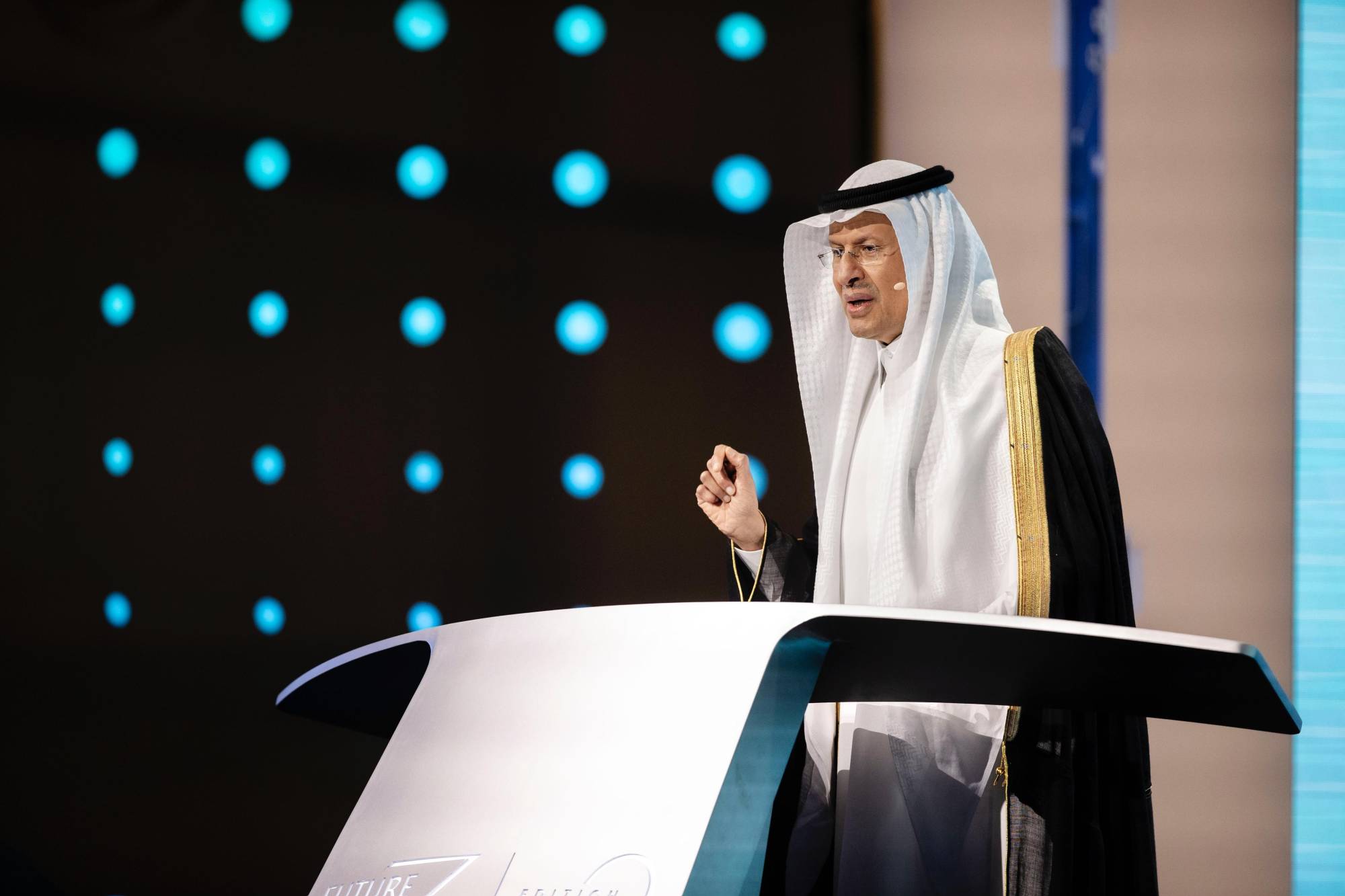 وزير الطاقة الأمير عبد العزيز بن سلمان يتحدث خلال مؤتمر «مبادرة مستقبل الاستثمار» (الشرق الأوسط)