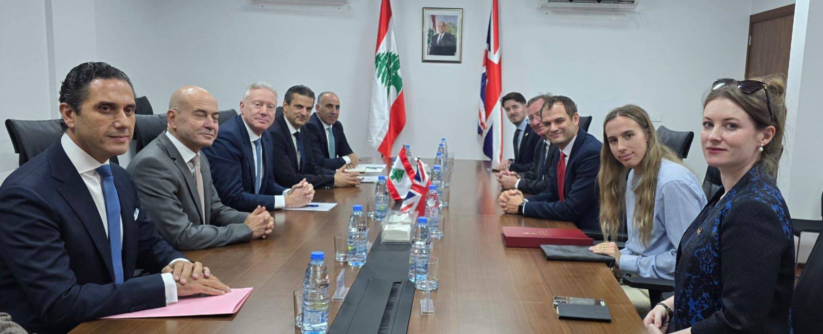 الوزير رجي مستقبلاً الوفد البريطاني (الوكالة الوطنية للإعلام)