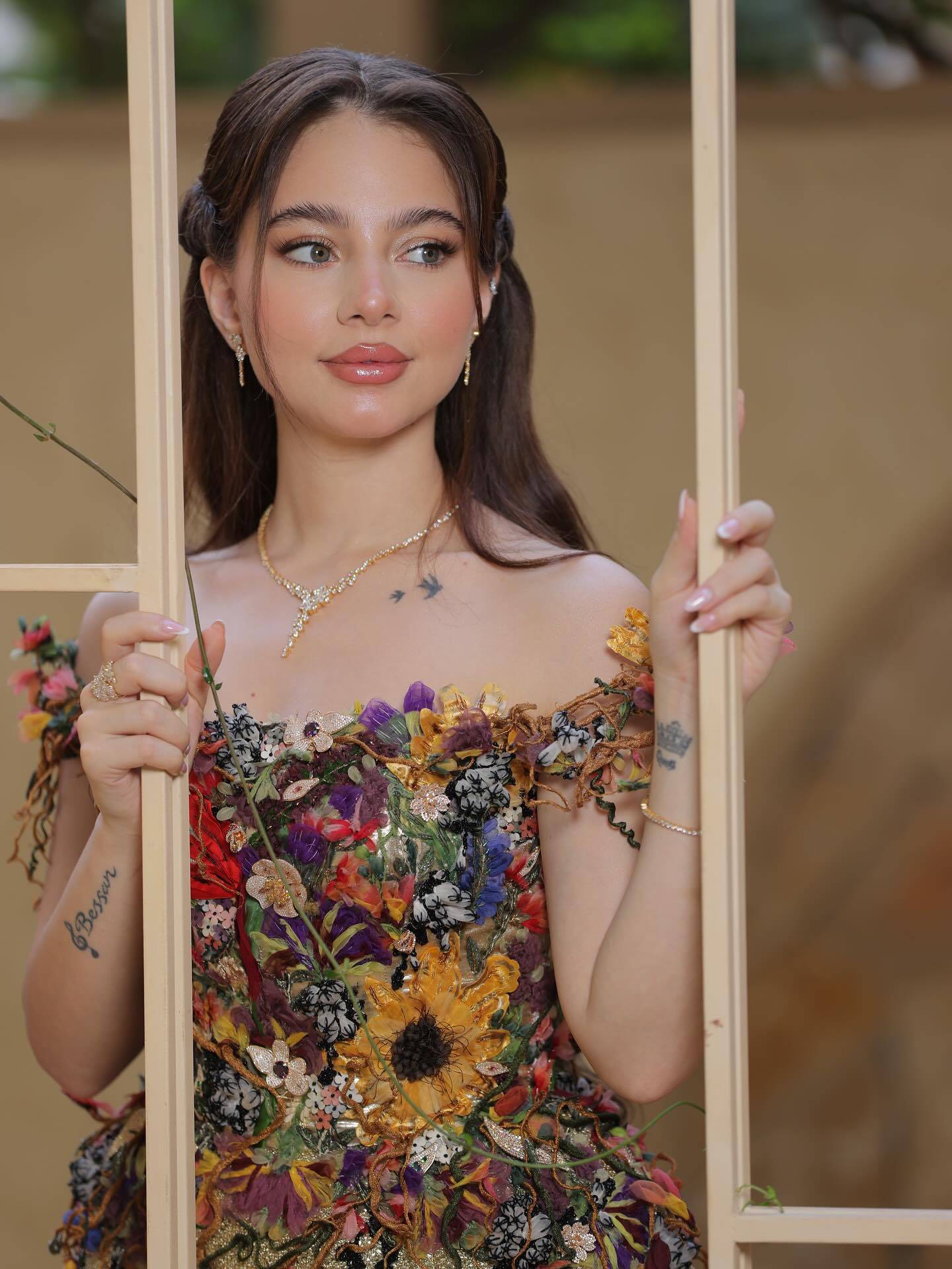 تؤكد بيسان بأن الدعم والتشجيع المستمر أعطاها دافعاً لمواصلة تقديم أعمال جديدة ومبتكرة (حسابها على {إنستغرام})