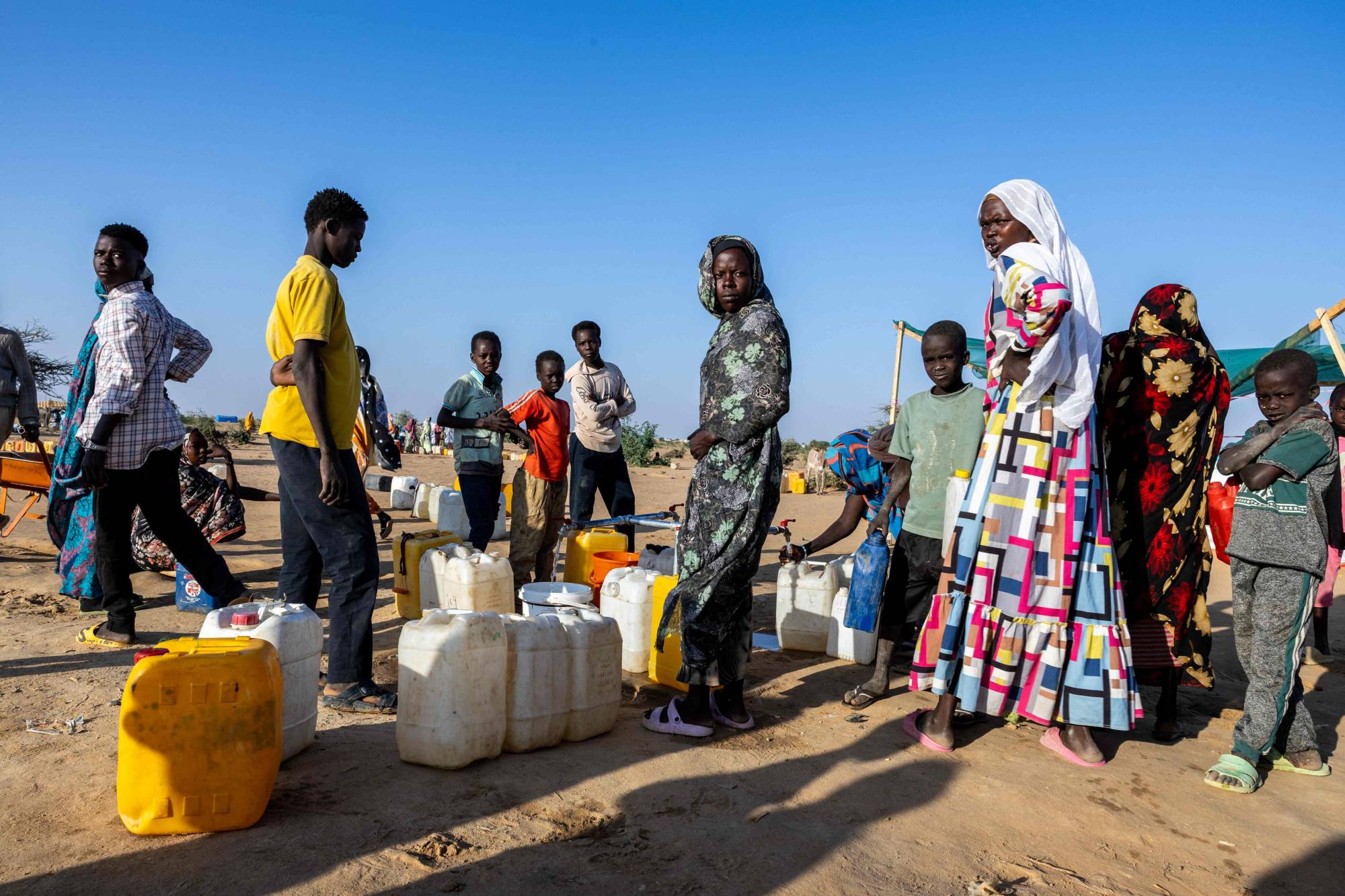 مديرة «منظمة الهجرة»: وكالات الإغاثة «أبعد ما تكون» عن تلبية احتياجات نازحي السودان