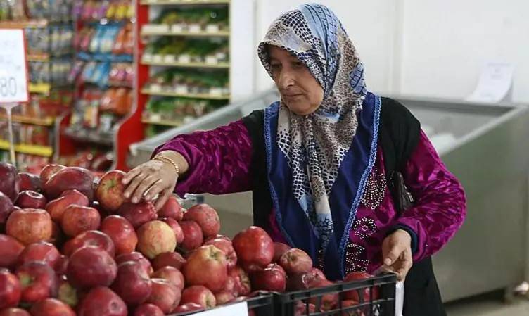 أسعار المواد الغذائية لا تزال تشكل ضغطاً على التضخم في تركيا (أ.ف.ب)
