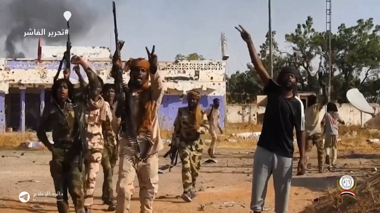 خبراء قانونيون ينتقدون رفض الحكومة السودانية التحقيق في جرائم الفاشر