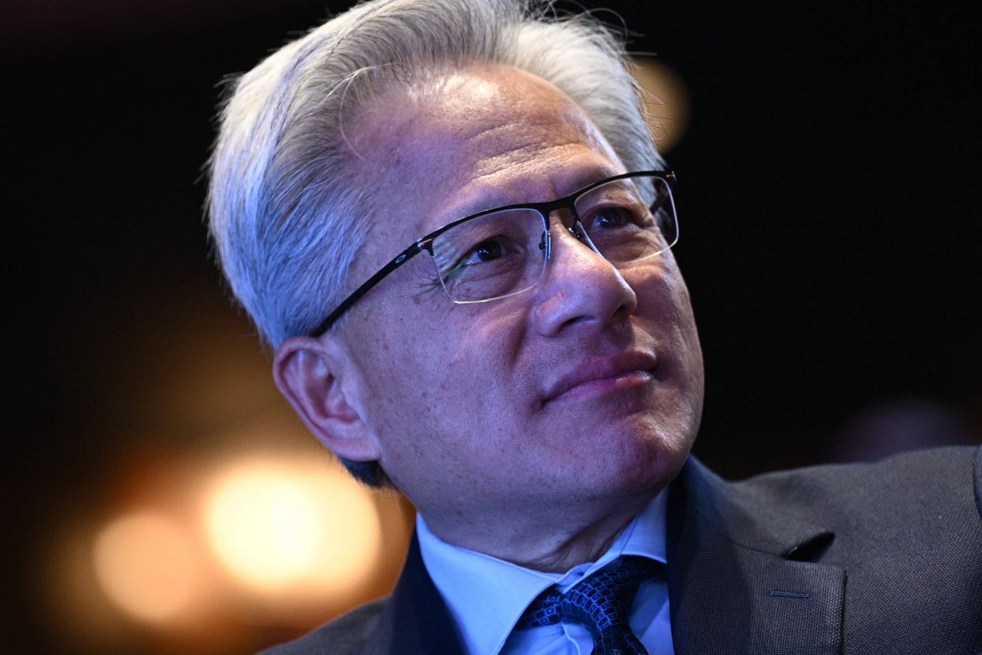 رئيس «إنفيديا» خلال مشاركته في منتدى الاستثمار الأميركي السعودي (أ.ف.ب)