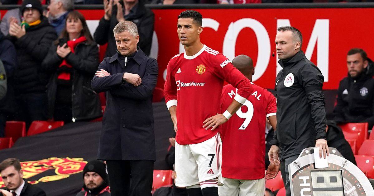 وصول رونالدو إلى يونايتد واللعب تحت قيادة طرط علامات استفهام كثيرة (غيتي)