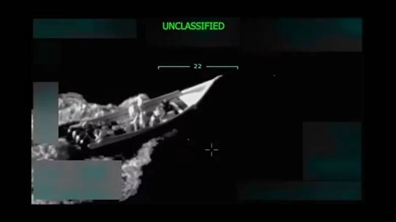 تُظهر لقطة الشاشة هذه مقطع فيديو نُشر على حساب دونالد ترمب بمنصة «تروث سوشيال» في 2 سبتمبر 2025 ما وصفه ترمب بأنه قارب يحمل مخدرات من فنزويلا