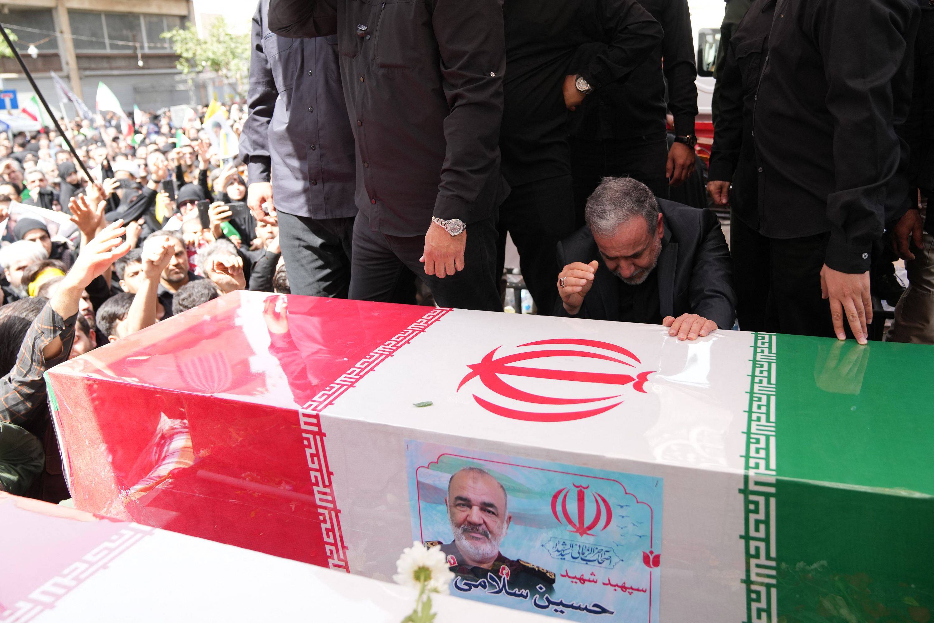 «مطرقة الليل» في 2025... ترمب ينهي «أنصاف الحلول» في إيران