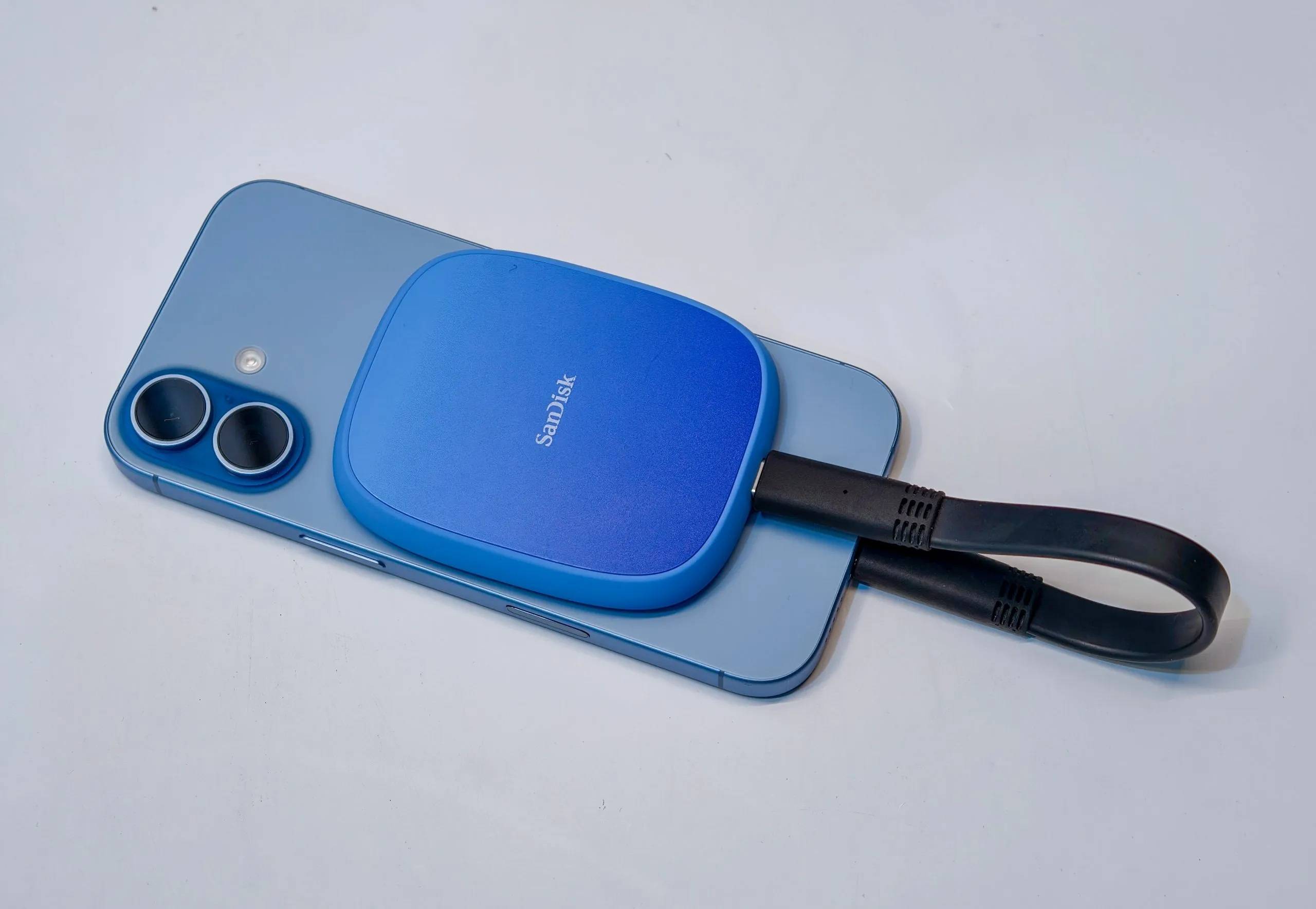 دليلك لأحدث وأسرع وحدات التخزين المحمولة