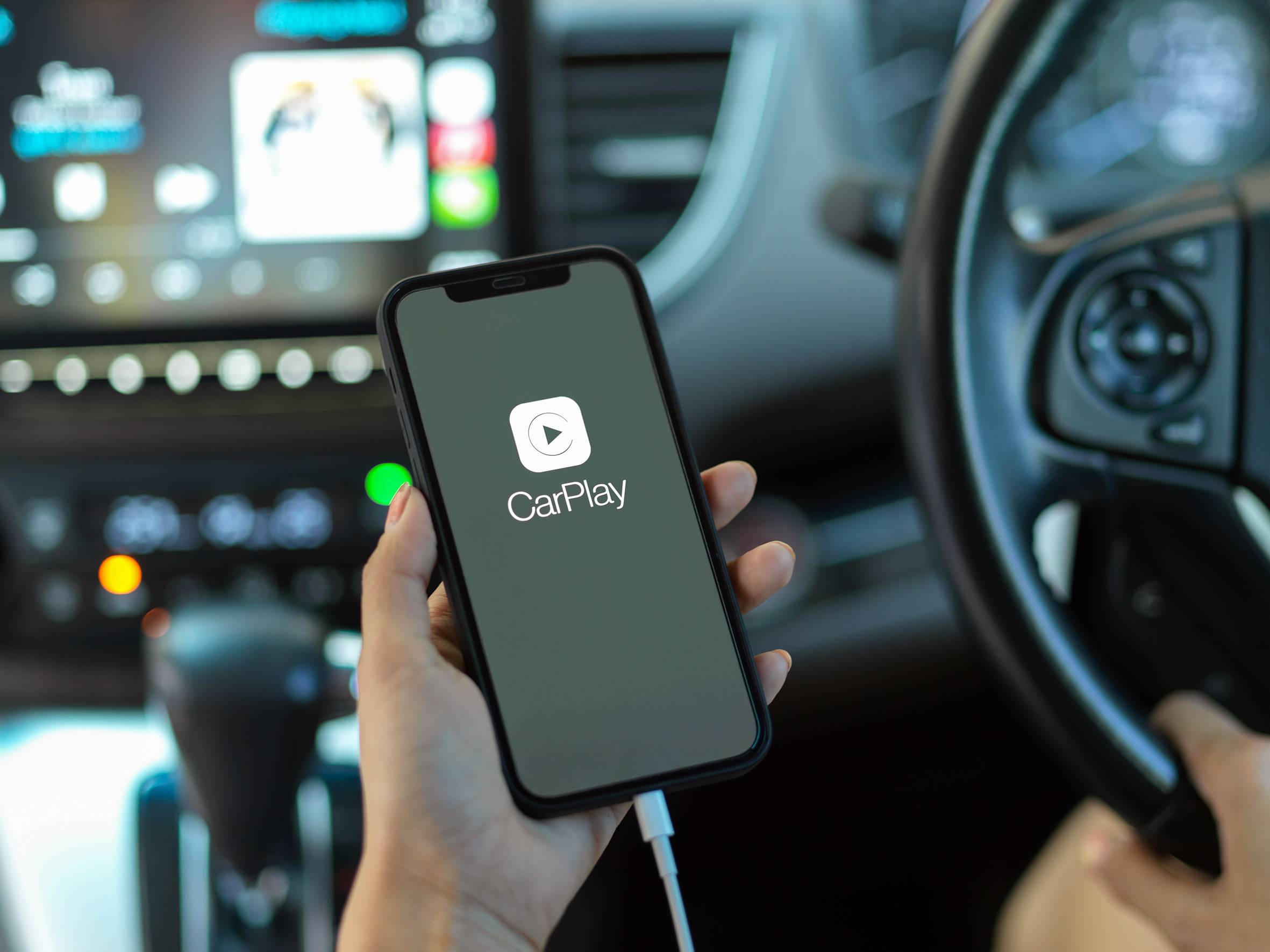 «شات جي بي تي» يرافقك أثناء القيادة… عبر «CarPlay» من «أبل»
