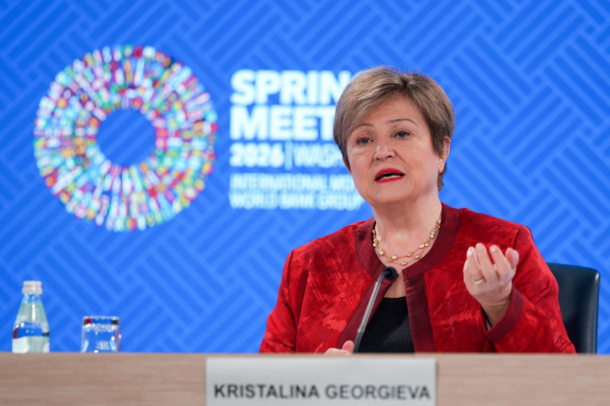 غورغييفا تحذر من «أوقات عصيبة» في حال استمرار ارتفاع أسعار النفط