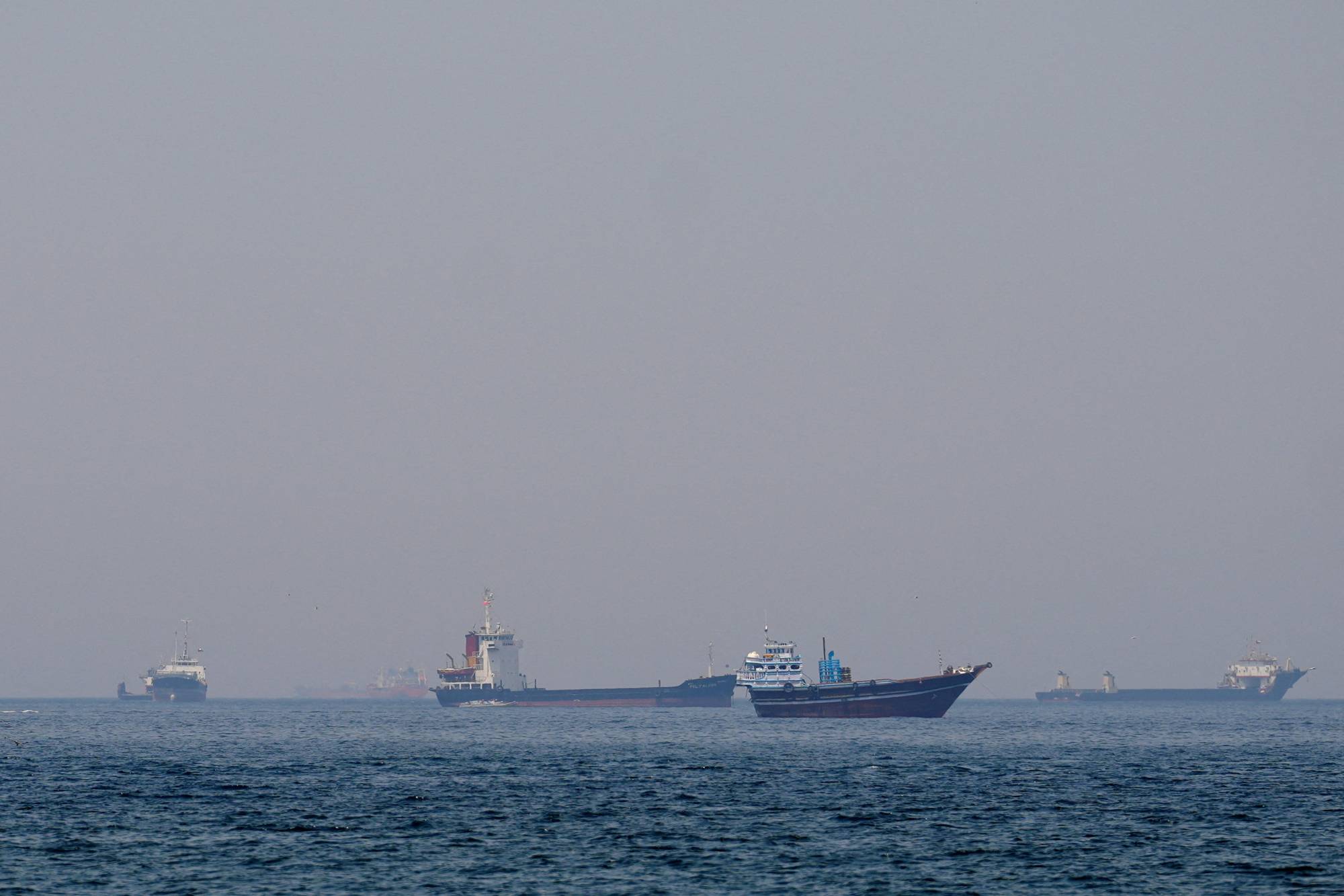 بعد تعطّل هرمز... ما خيارات تصدير النفط والغاز في الشرق الأوسط؟