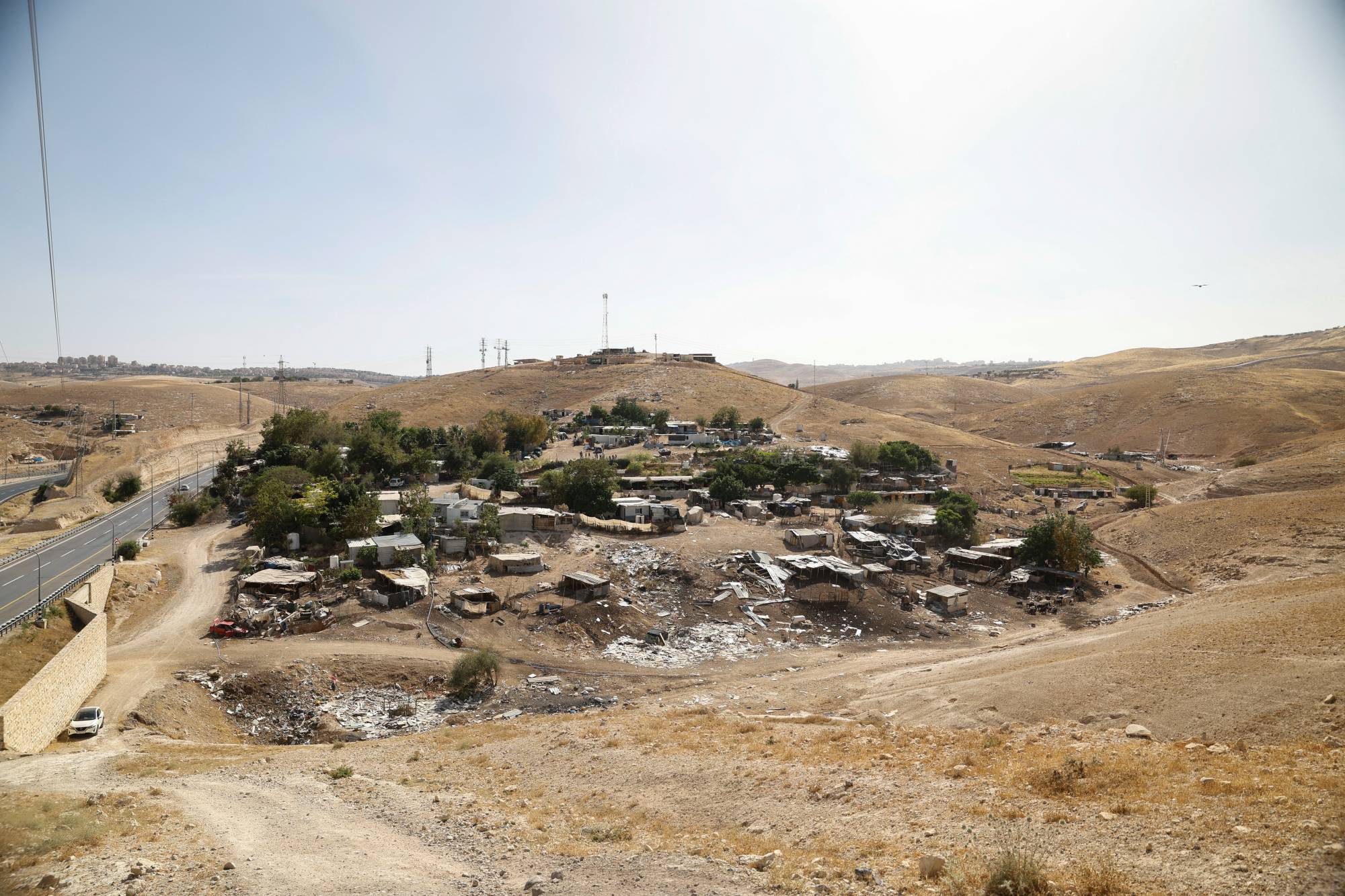الخان الأحمر.. حجر الزاوية في مشروع القدس الكبرى الاستيطاني