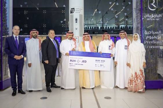 طيران الرياض تدشن أولى رحلاتها الداخلية إلى جدة