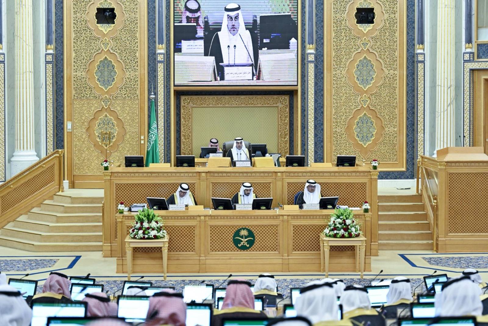 مجلس الشورى يدعو لتقييم الطلب على الهيدروجين الأخضر ورفع كفاءة الخطوط الجوية