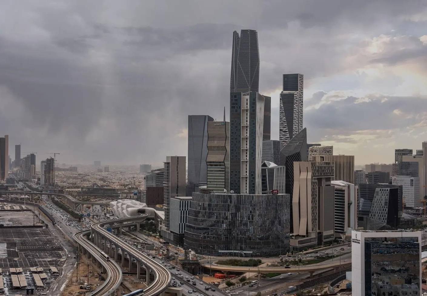 السعودية تواصل مسيرتها التنموية رغم التحديات الإقليمية