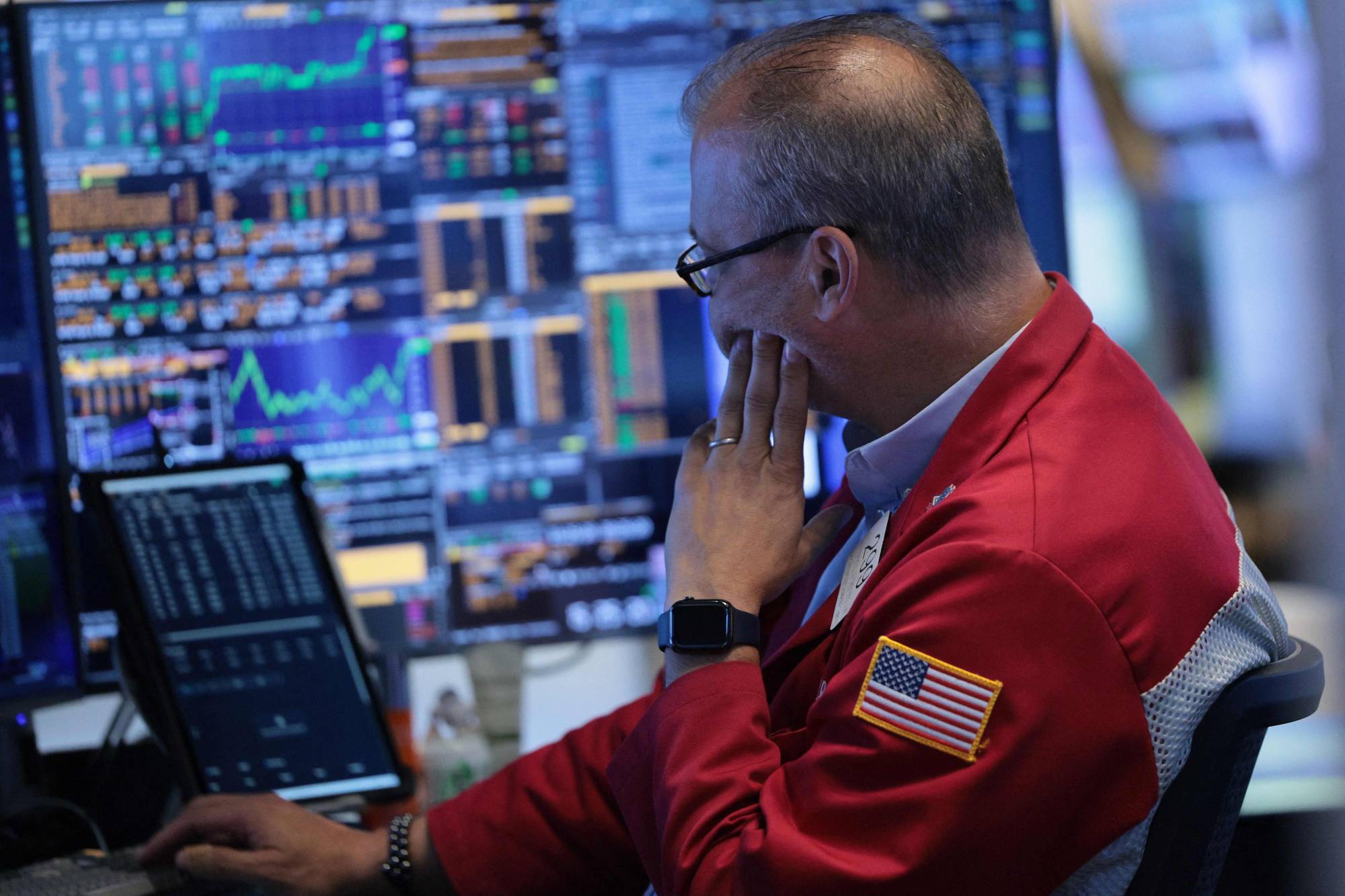 التوترات تدفع المستثمرين إلى «ملاذ السيولة»