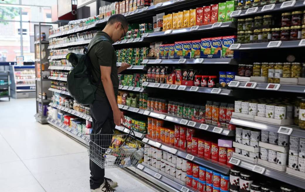 تضخم الغذاء البريطاني قد يقترب من 7 % في 2027
