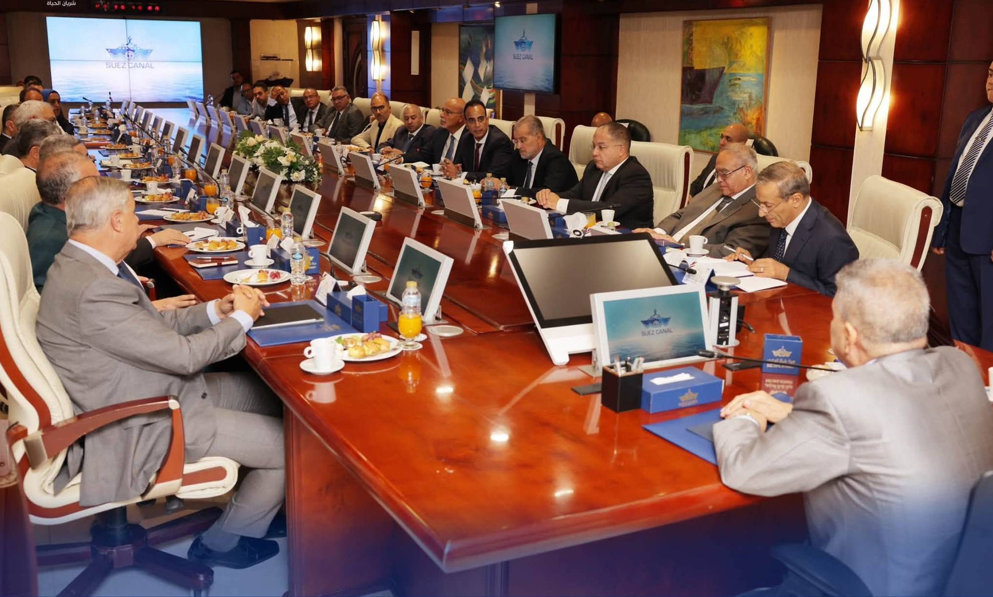 مصر: سياسات تسعيرية مرنة تسهم في عودة عدد من الخدمات الملاحية بقناة السويس