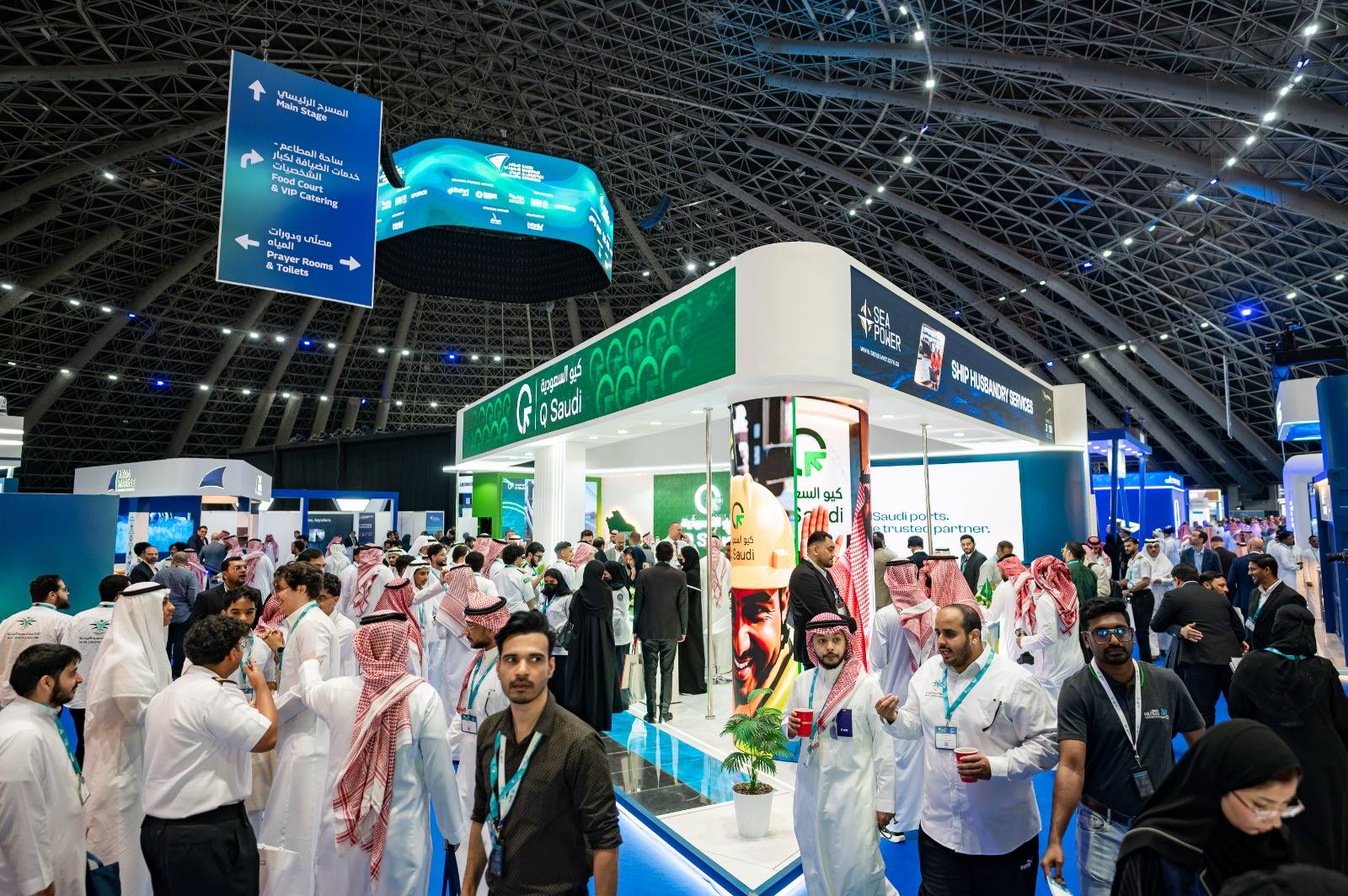 اضطرابات الملاحة تُعيد رسم خريطة الشحن... والموانئ السعودية في الواجهة