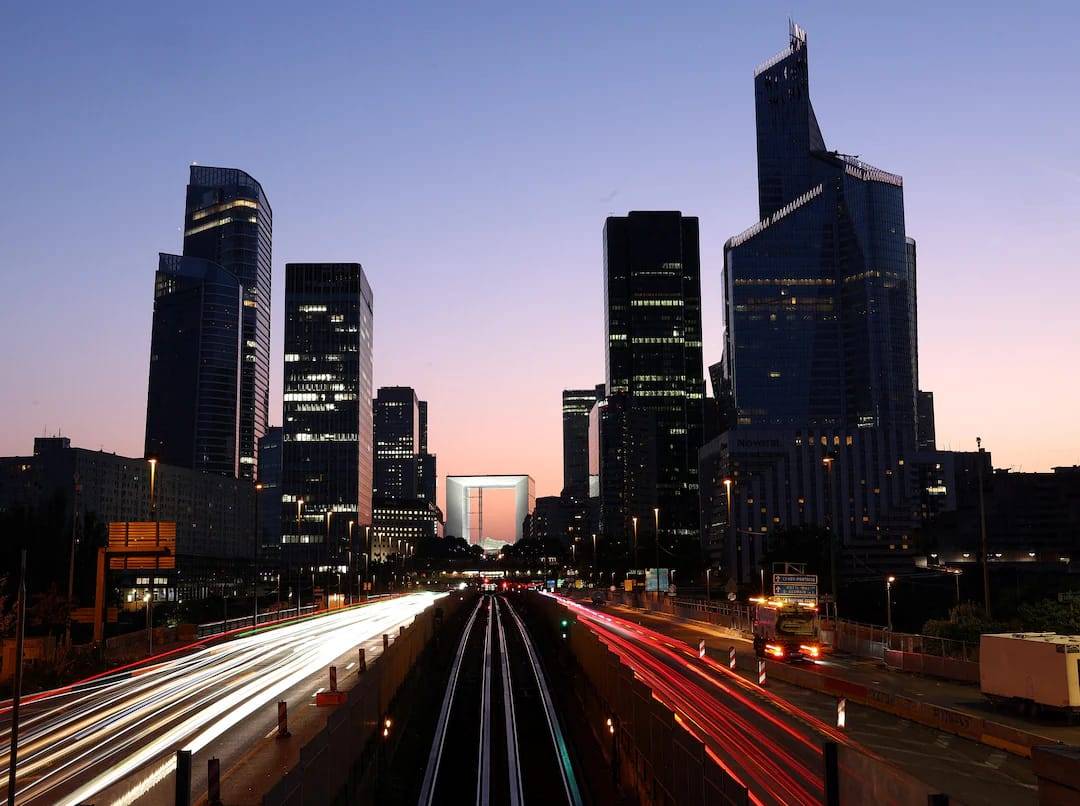 انحسار بيع السندات الفرنسية بعد إبقاء «موديز» تصنيفها الائتماني دون تغيير