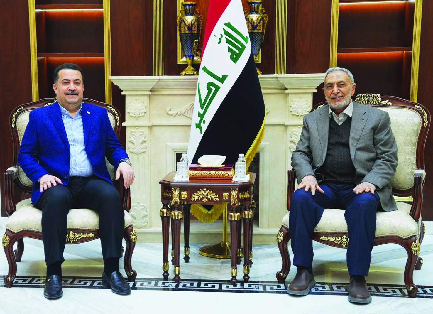  Irak Başbakanı Muhammed Şiya es-Sudani ile Temsilciler Meclisi Başkanı Mahmud el-Meşhedani arasında Bağdat'ta gerçekleşen bir görüşmeden (hükümet medyası)