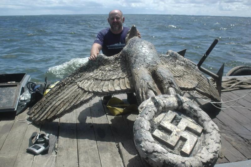 Nazi kartalı 2,5 metre boyunda (AFP) 