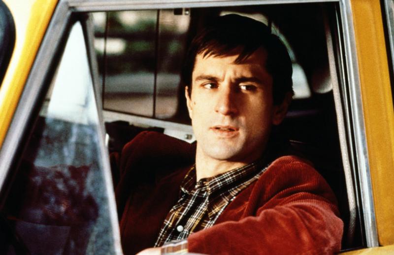 Robert De Niro, sıkıntılı ve yalnız Travis Bickle rolündeki performansıyla En İyi Erkek Oyuncu dalında Oscar adaylığı kazandı (Columbia Tristar)