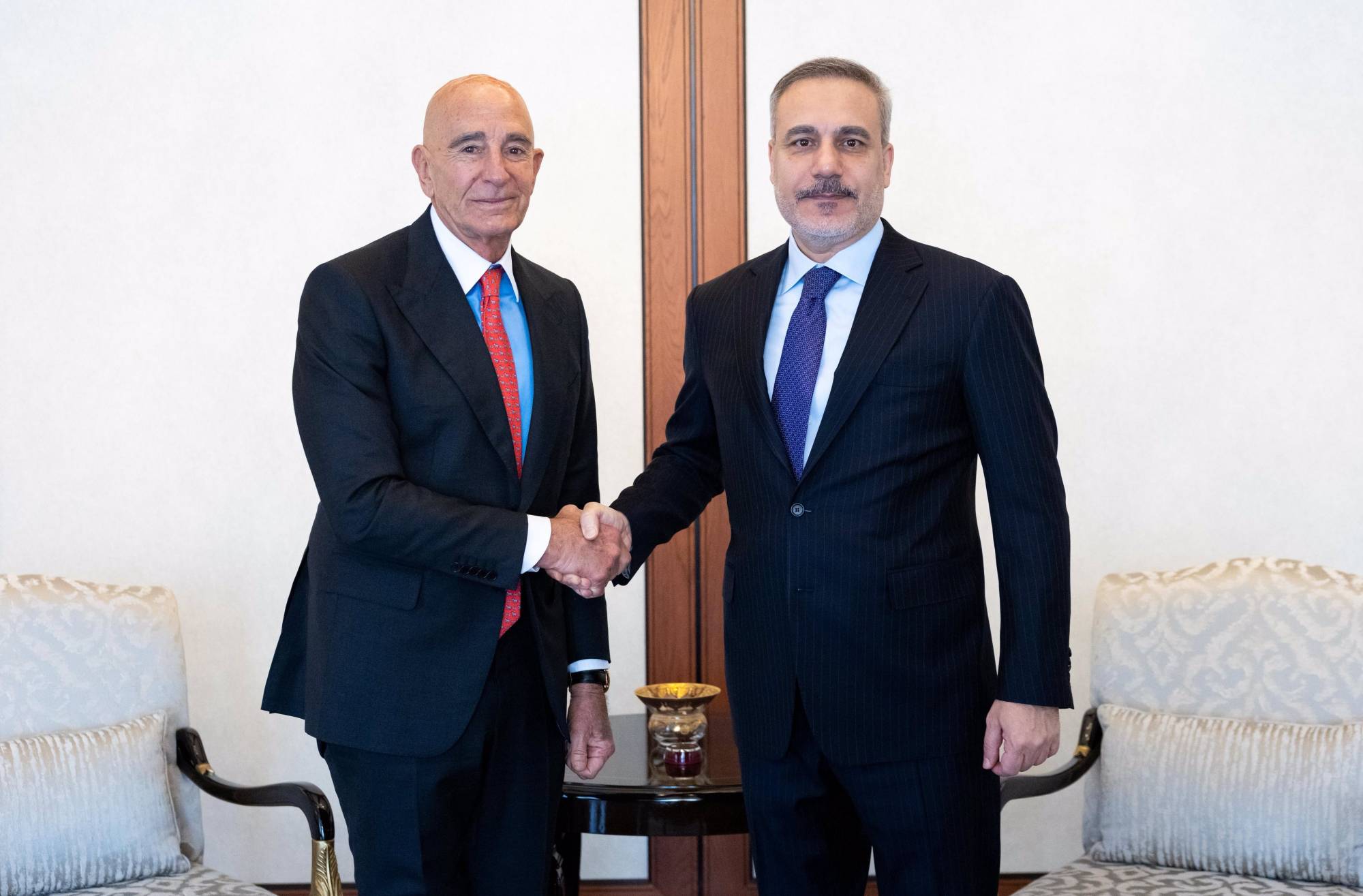 Fidan, bugün Dışişleri Bakanlığı merkezinde ABD'nin Türkiye Büyükelçisi Tom Barrack ile yaptığı görüşmede (Türk Dışişleri Bakanlığı- X)