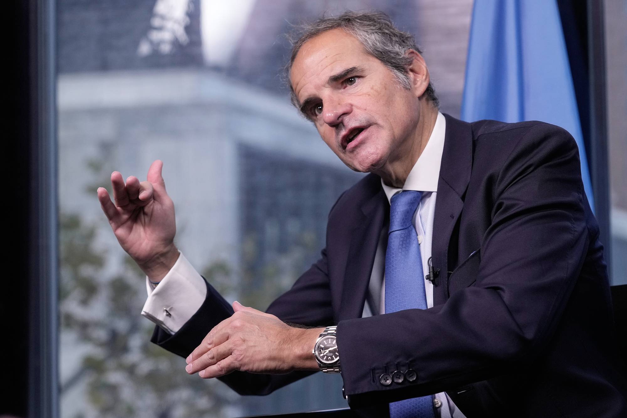 Uluslararası Atom Enerjisi Ajansı (IAEA) Genel Direktörü Rafael Grossi, New York'ta bir basın toplantısı sırasında (AP).