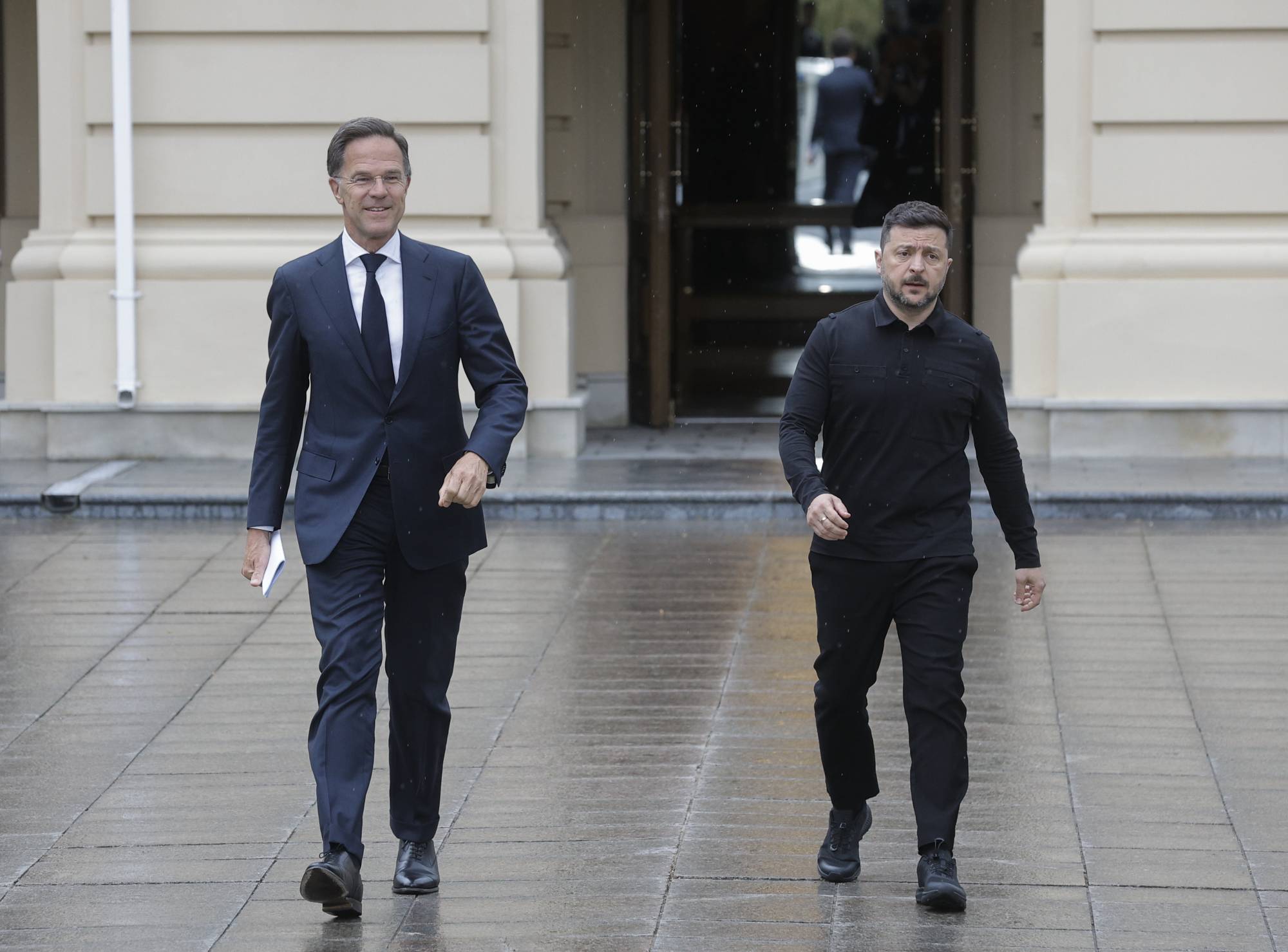 elenskiy ve Rutte Kiev'de (EPA)