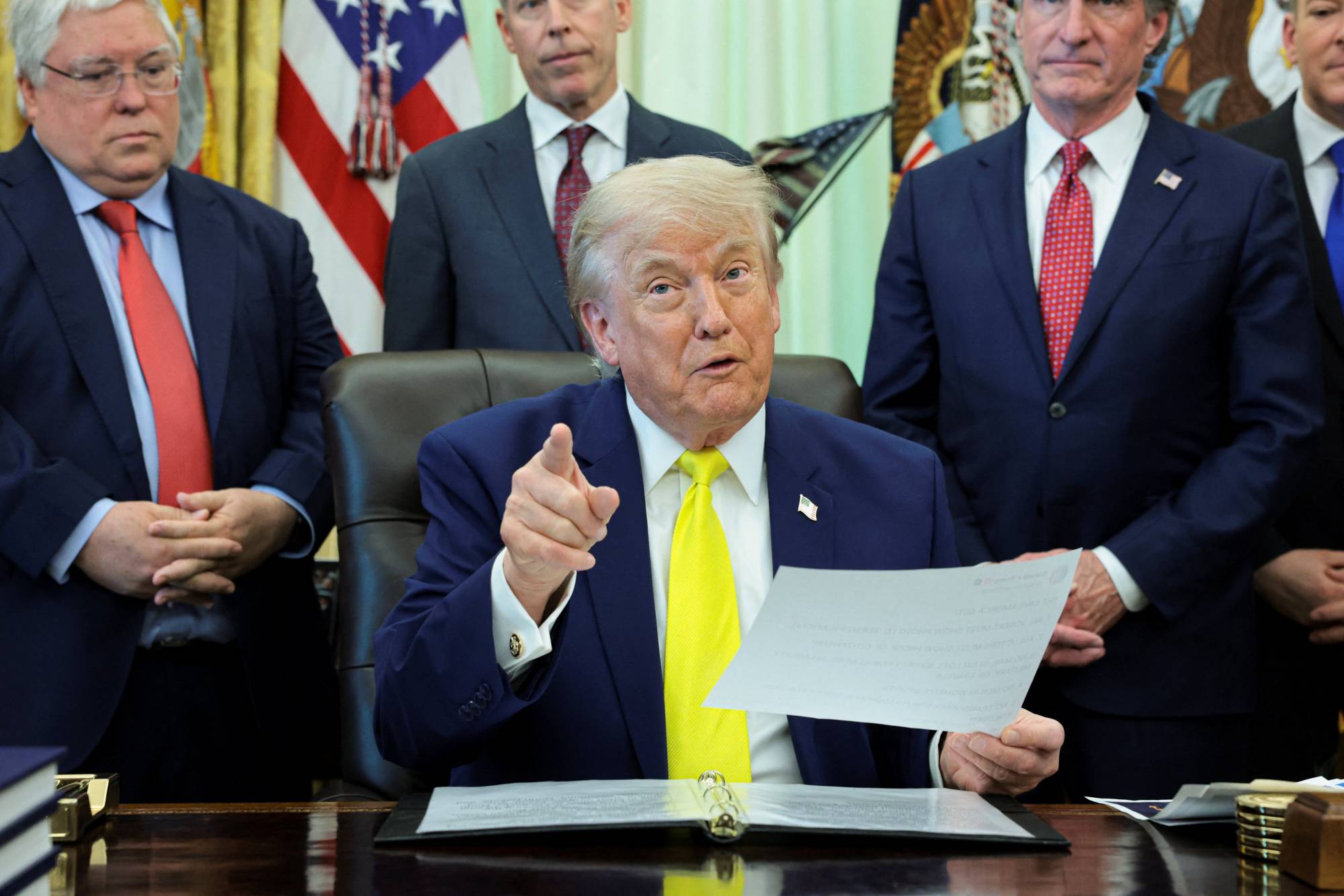 ABD Başkanı Donald Trump'ın, İkinci Dünya Savaşı sonrası düzene inanmayan bir vizyonu var (EPA)