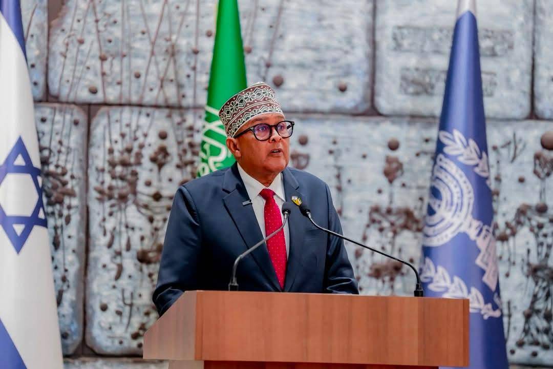 Somaliland Bölgesi Başkanı, İsrail ziyareti sırasında düzenlediği basın toplantısında (Başkanın "X" platformundaki sayfası)