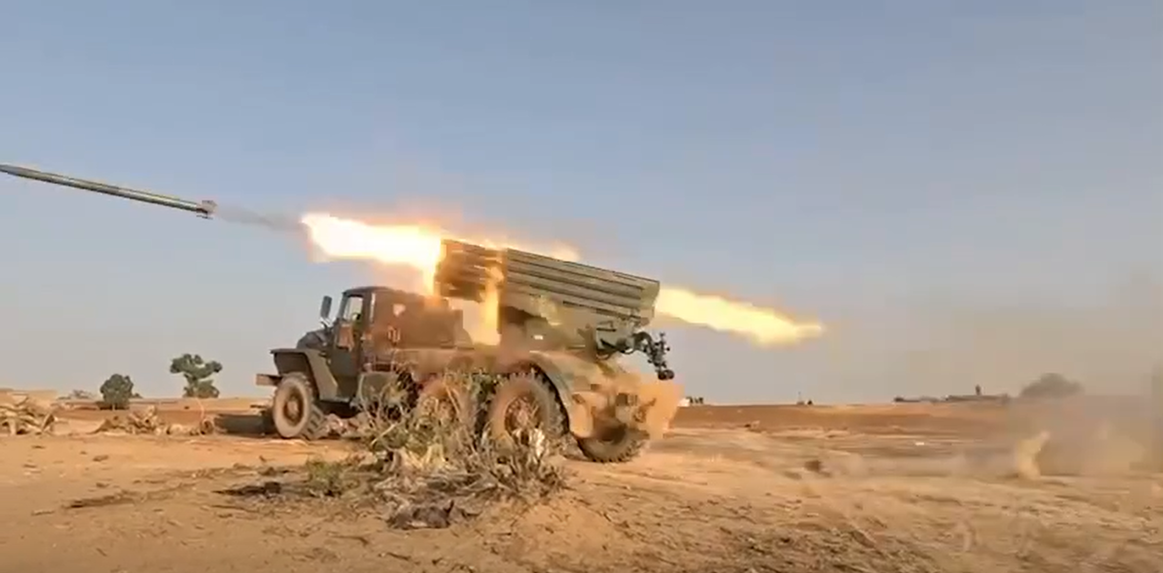 Mali ordusu tarafından yayınlanan ve Anefis kasabasındaki çatışmaları gösteren videodan alınan ekran görüntüsü